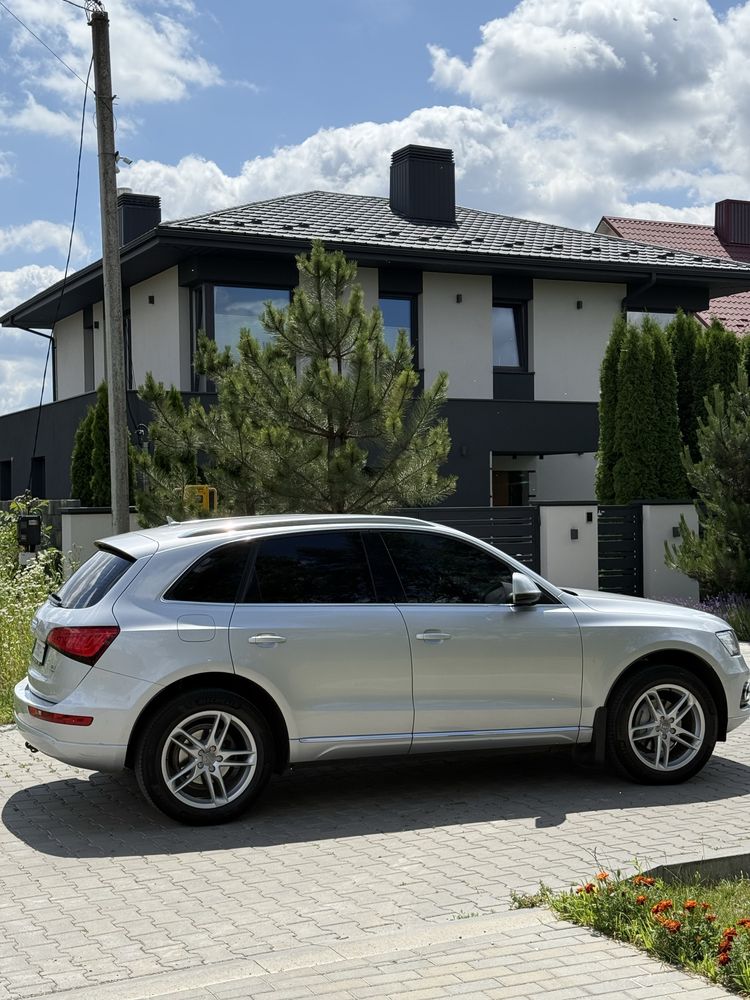 Audi q5/ 2.0 tdi! Рестайлінг, не фарбована