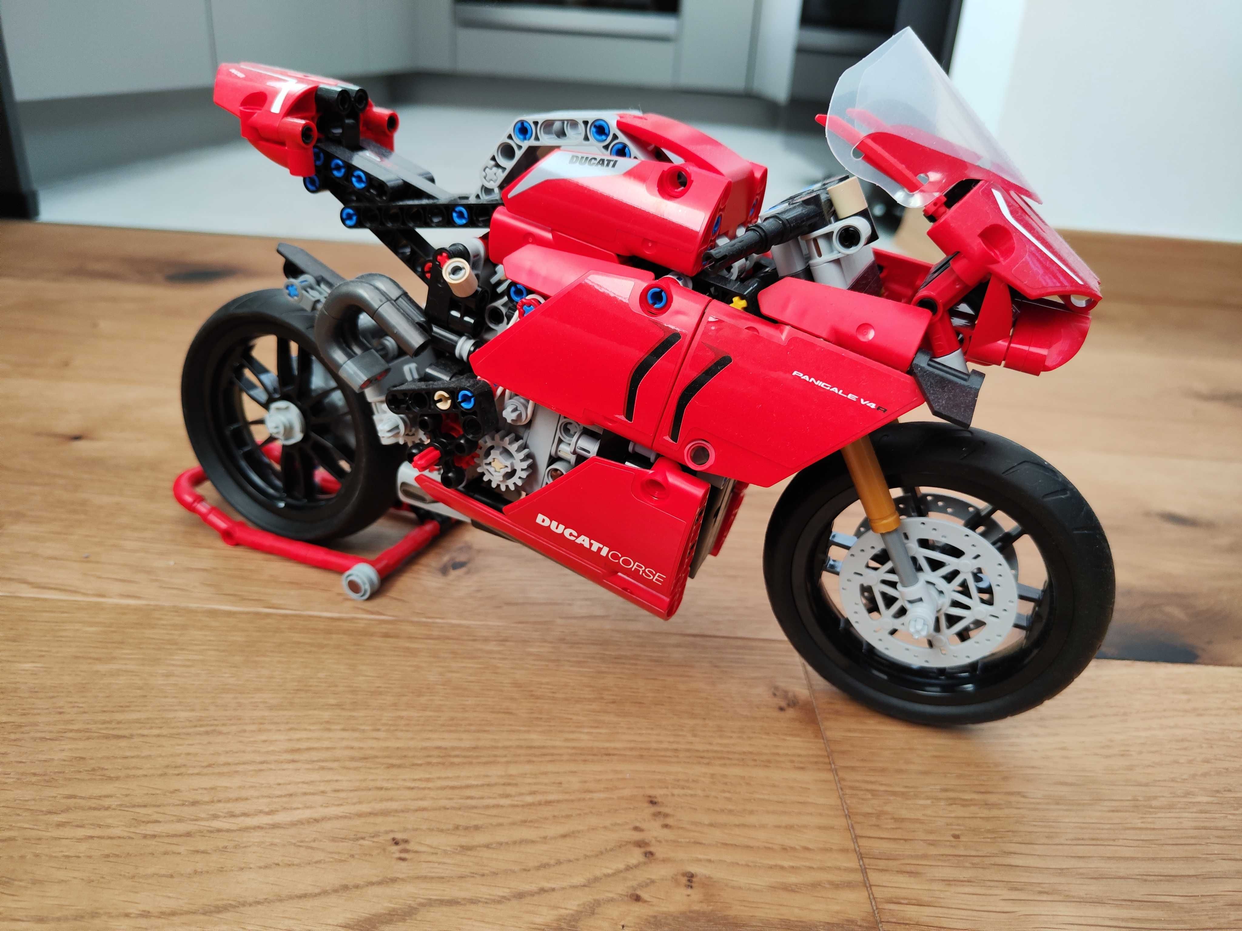 + OKAZJA STAN IDEALNY LEGO TECHNIC - Ducati Panigale V4 R - Komplet +