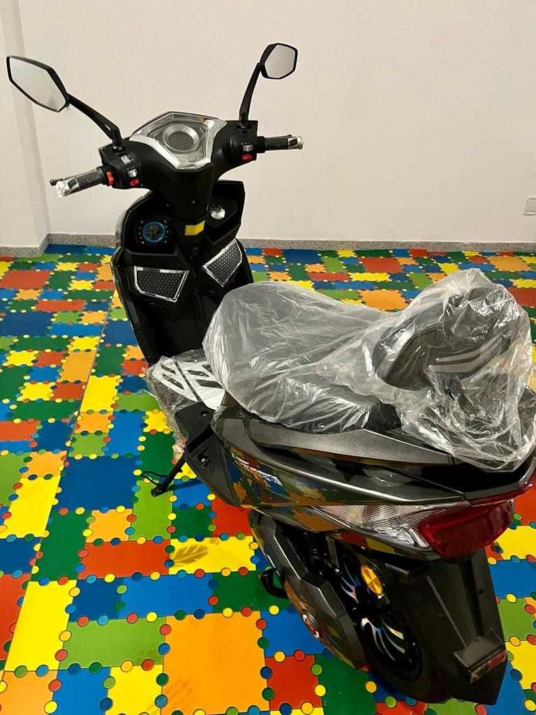 Scooter Elétrica . Ande mais por muito menos !