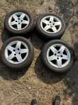 Alufelgi 15" opony lato 185/65/15 rozstaw 4 x 108
