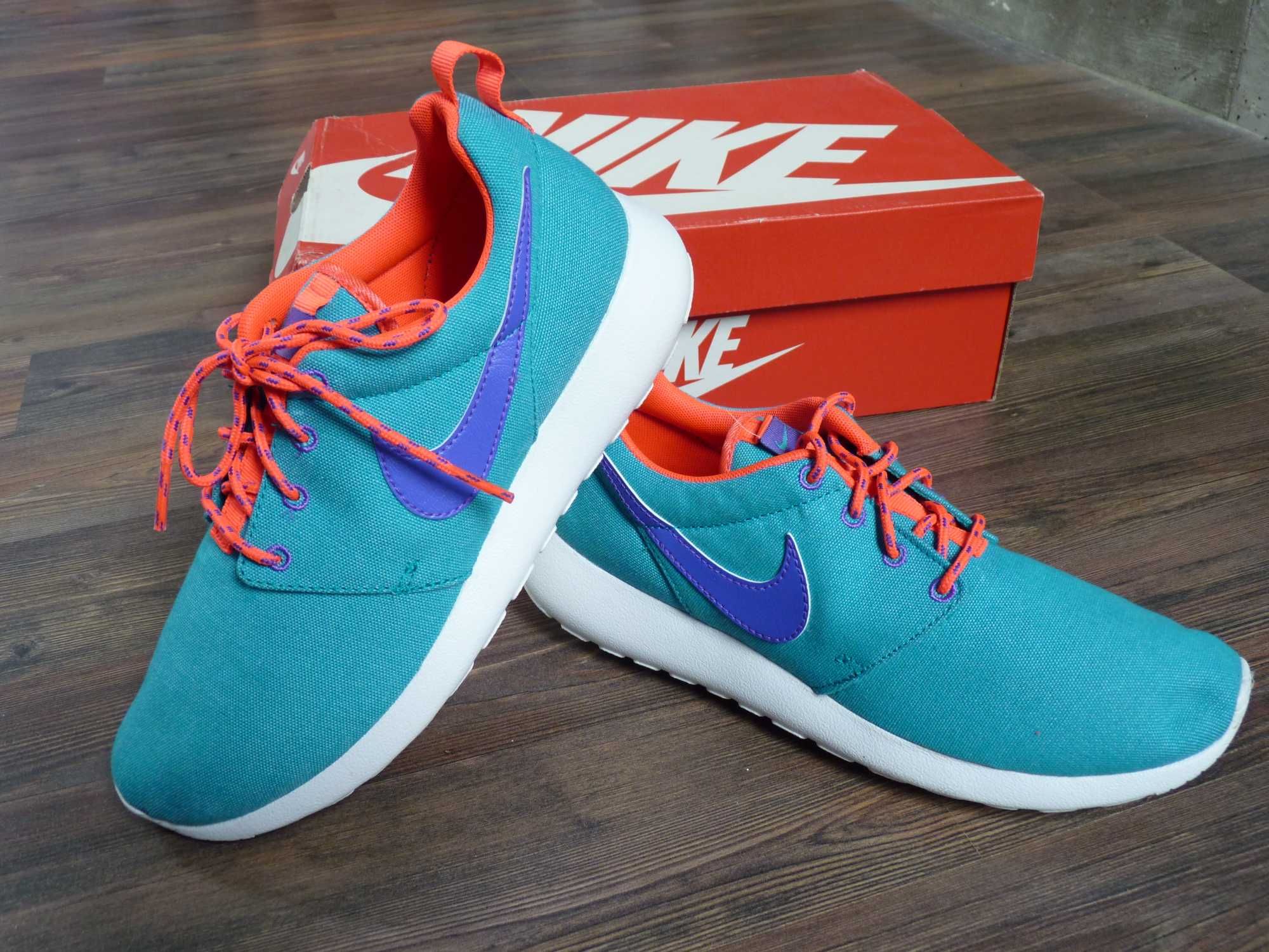 NIKE Rosherun Nowe 38,5