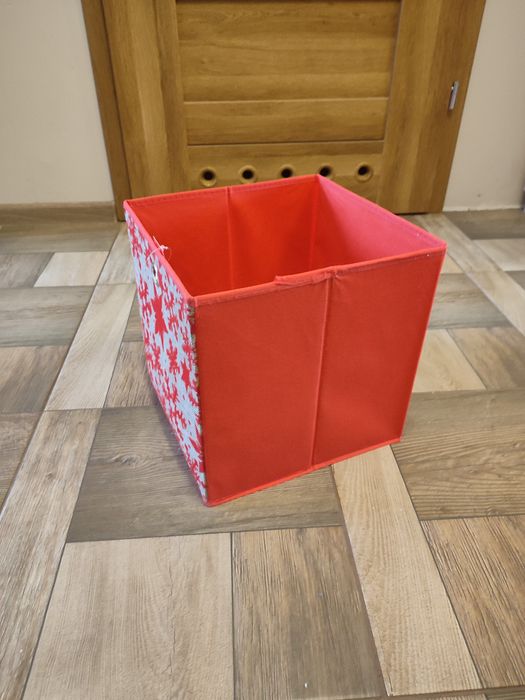 Nowy kosz na zabawki dla dziecka Święta