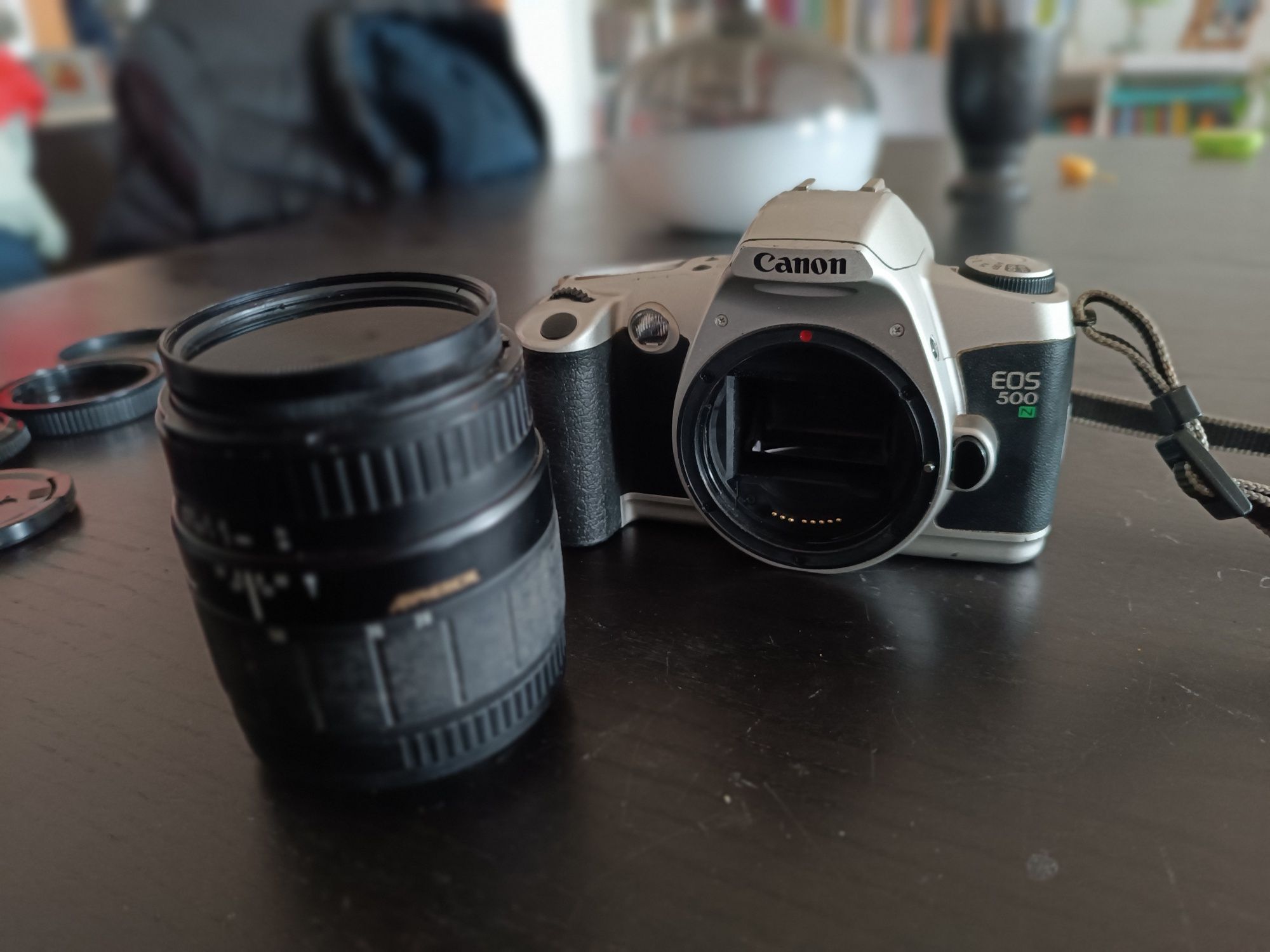 Câmara Canon SLR 500N
