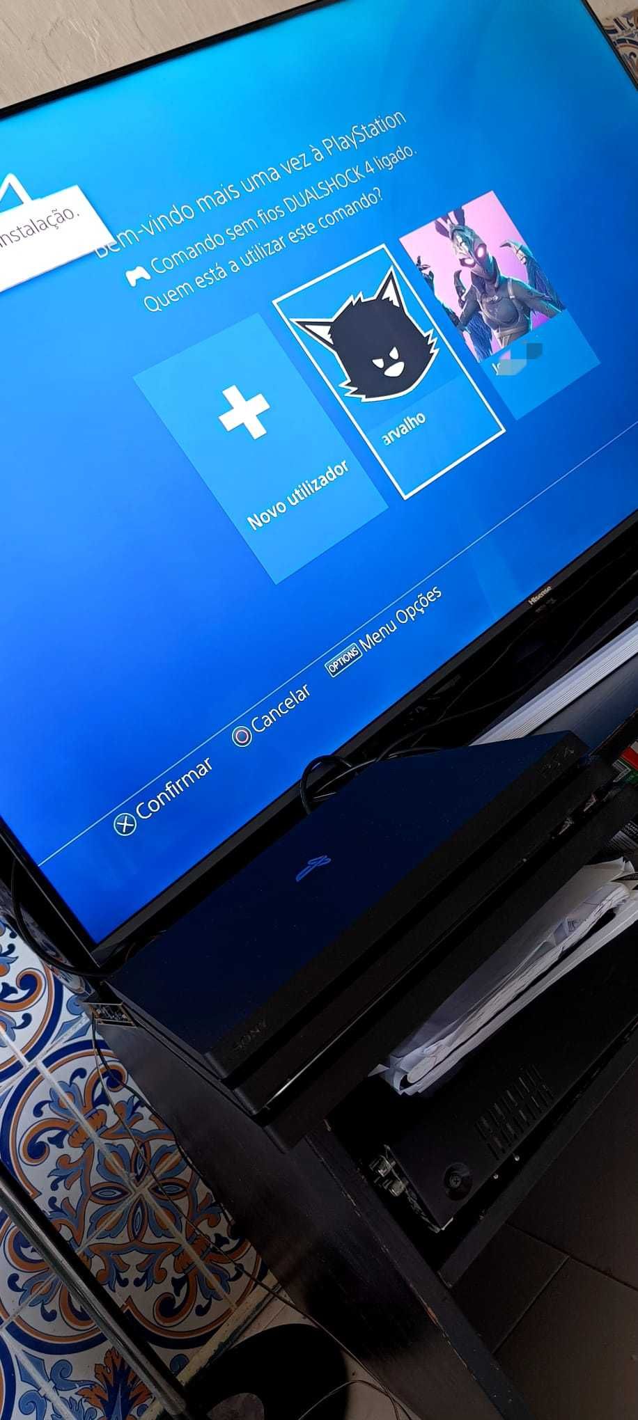 Pack PS4 Pro 1TB + VR + 2 comandos + GTA V