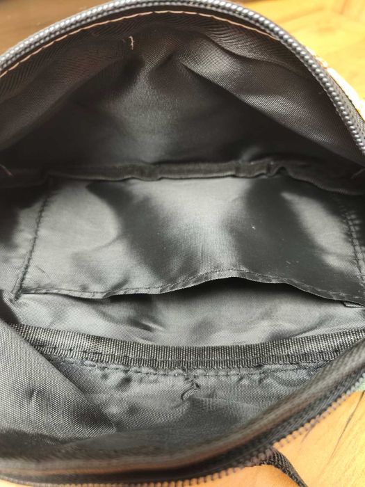 Damska nowa duża nerka pojemna kwiaty liście jasna torebka .