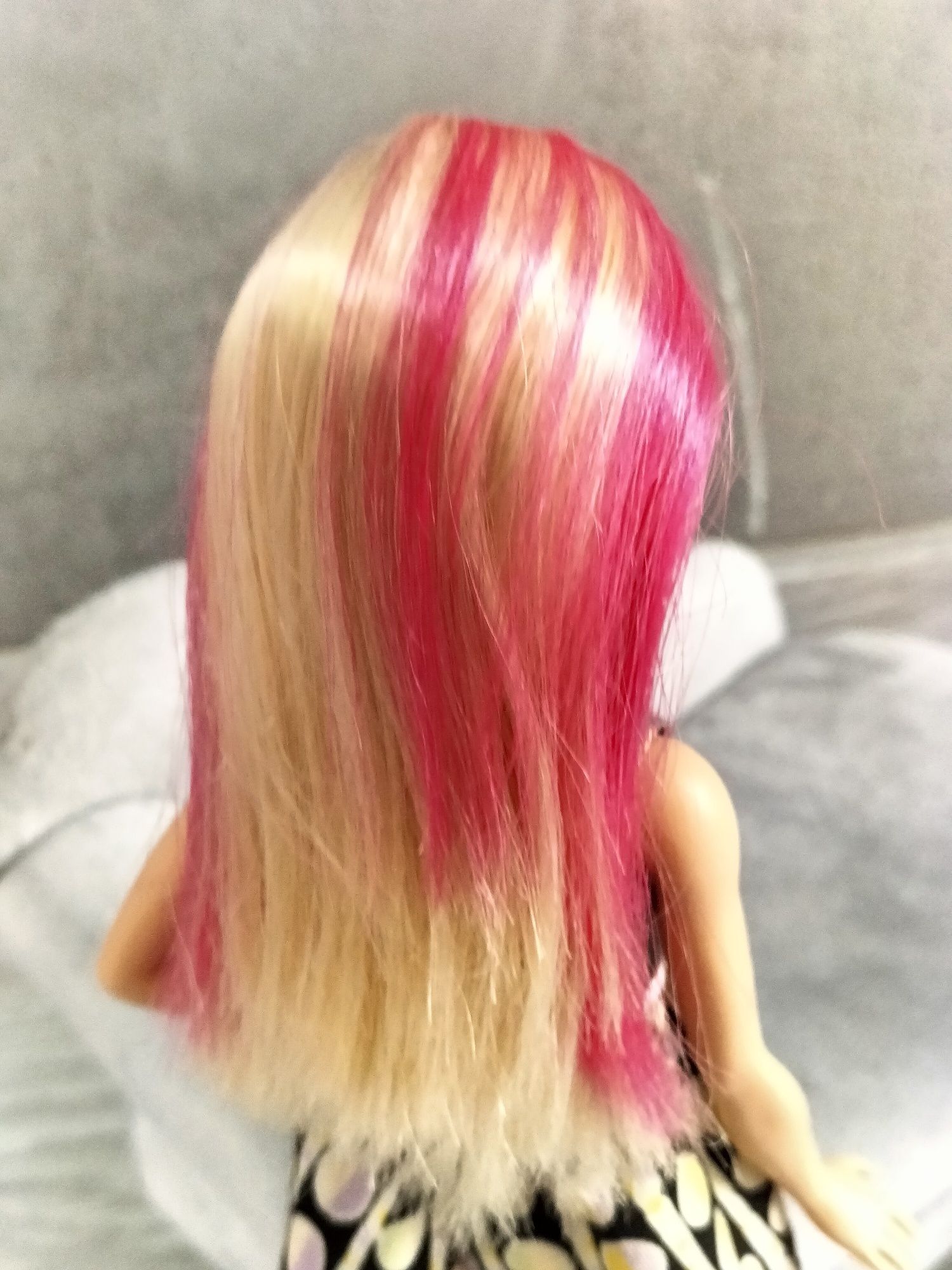 Lalka Barbie Mattel salon koloryzacji różowe włosy