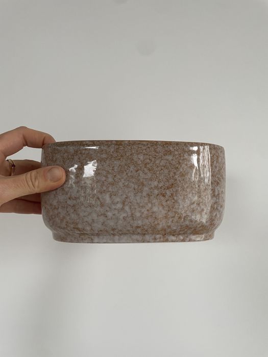 Wazon ceramiczny z dziurkami