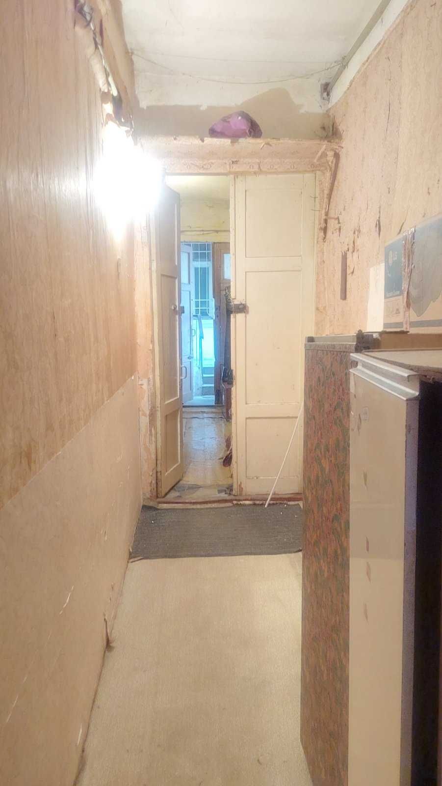 Продам квартиру в центре 54кв.м./Дворовая/крепкий дом/ Газ 26000$