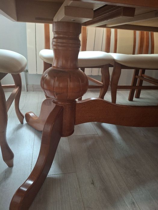 Stół rozkładany 12 krzeseł