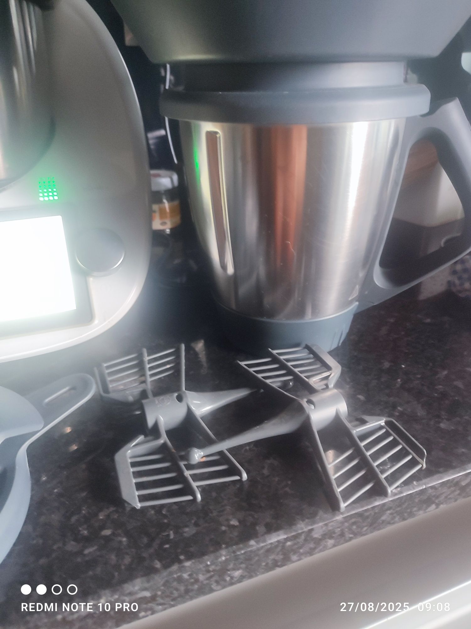 Vendo robot de cozinha Bimby Tm5