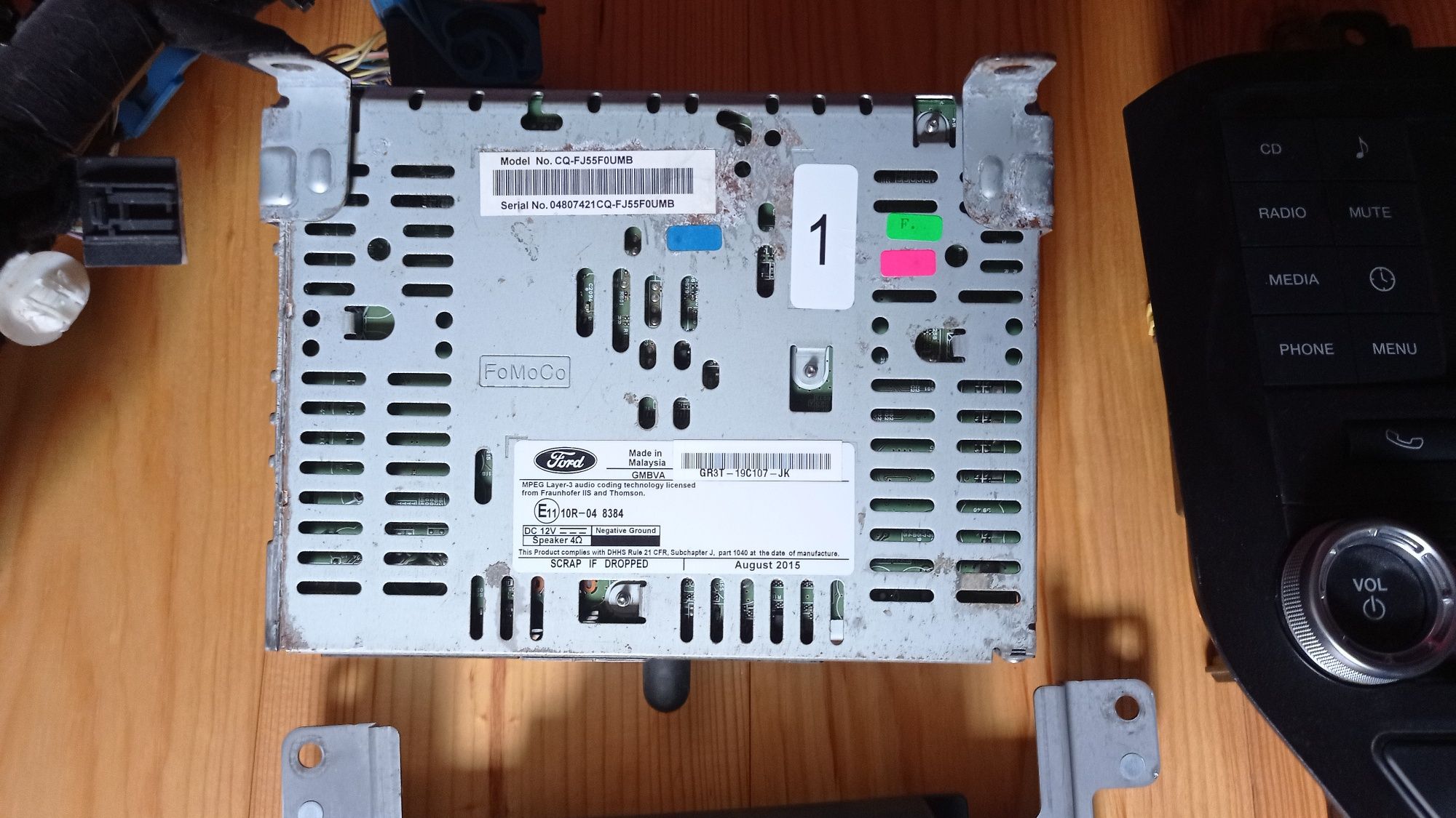 SYNC 1 Mustang komplet z okablowaniem