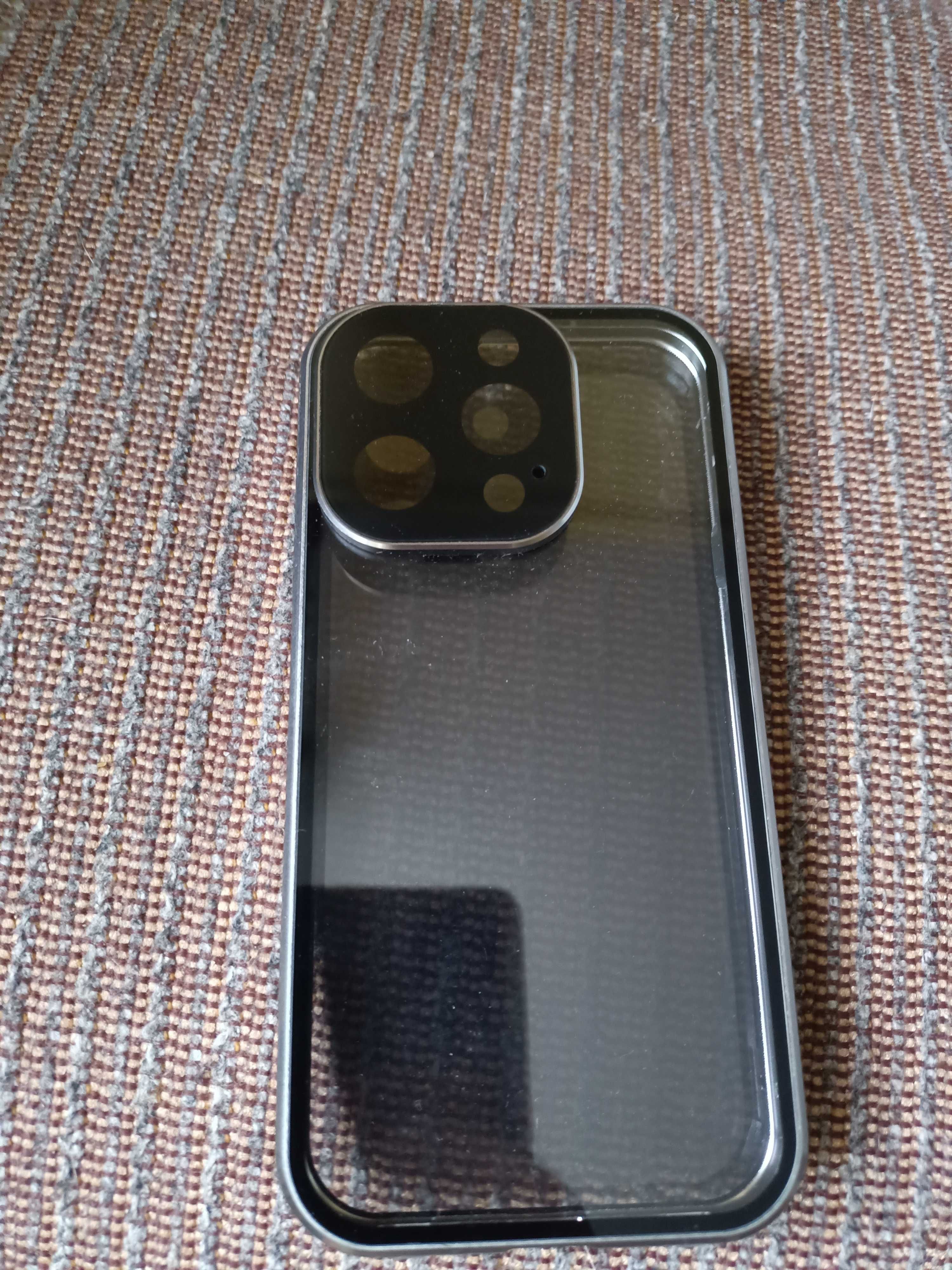 Etui do iPhone 15