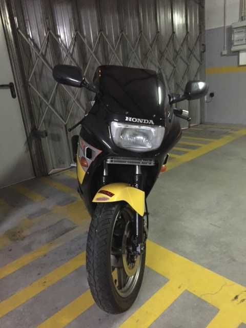 Honda VFR 400 NC 21