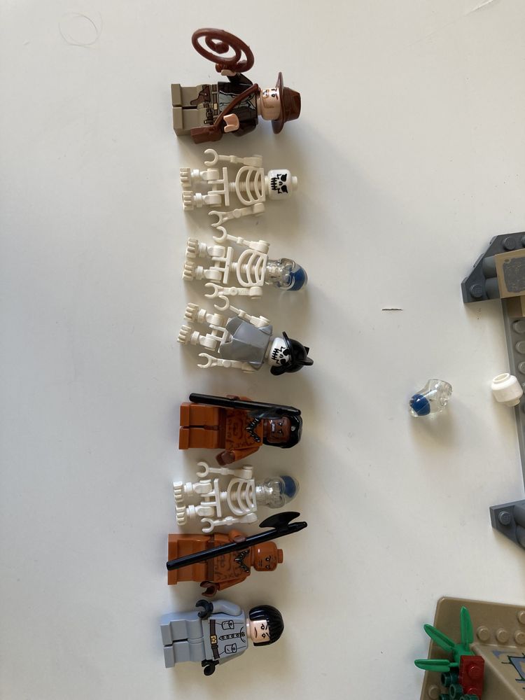 świątynia kryształowej czaszki klocki LEGO Indiana Jones 7627