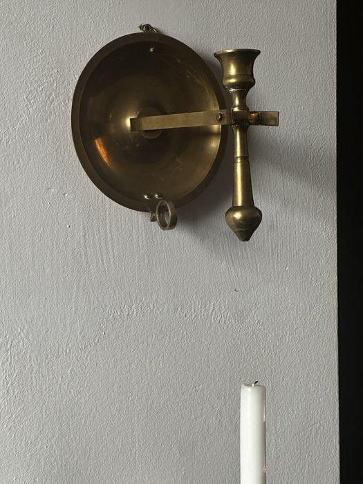 Stary świecznik, kaganek, kinkiet z mosiądzu