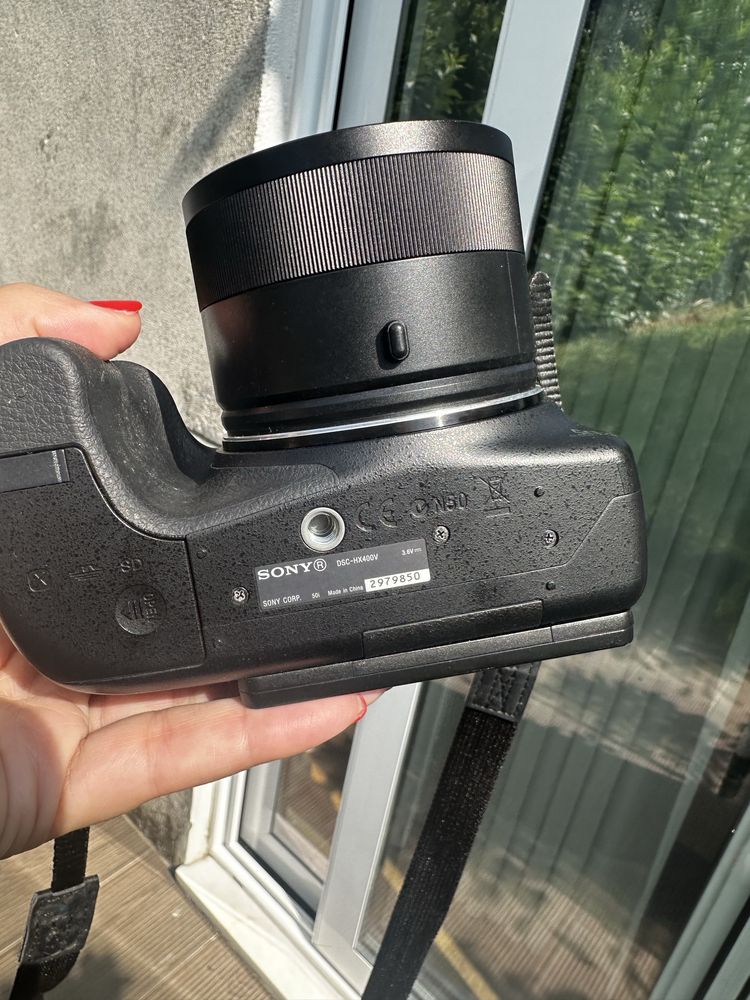 Sony Exmor R 20.4 megapixels