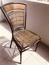 Cadeiras (4) em ferro