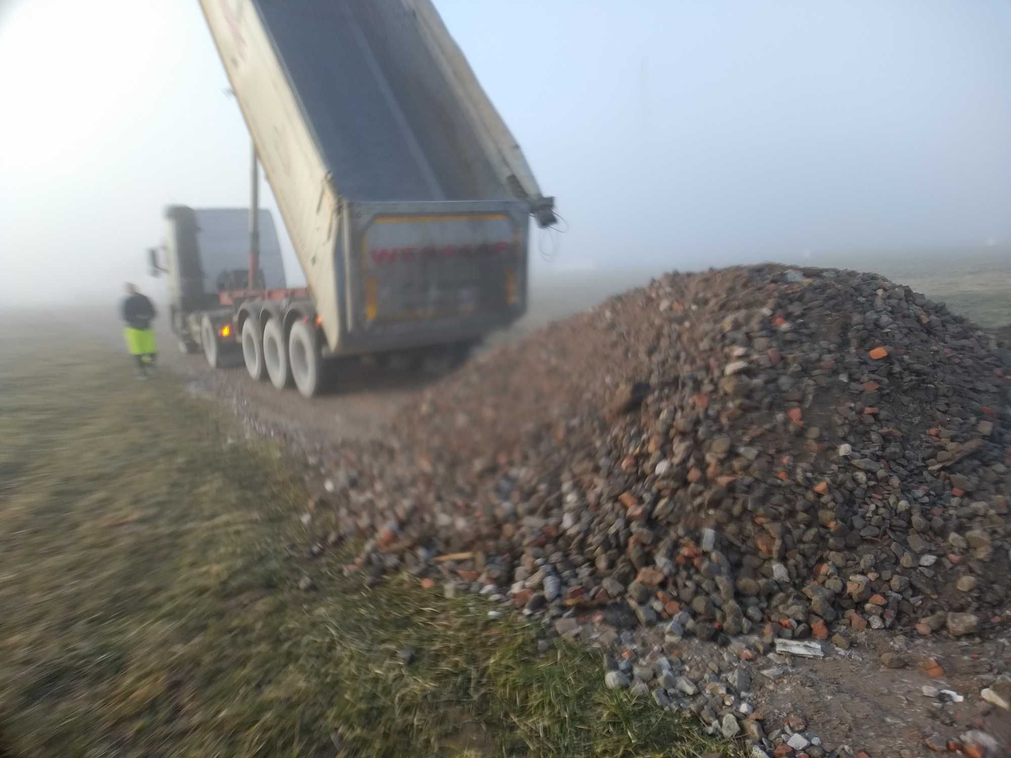 sprzedam beton kruszony, gruz, kruszbet, podbudowa