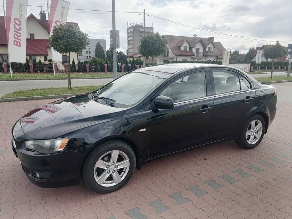 Mitsubishi Lancer 1.5 sedan 109KM niski przebieg, zadbany