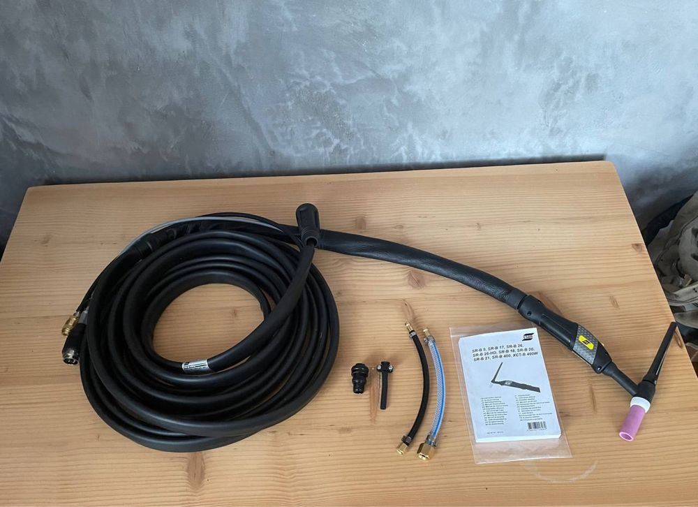 Uchwyt spawalniczy TIG ESAB TIG SR-B 17 - 8m