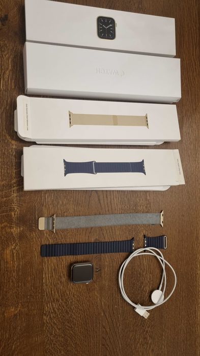 APPLE Watch 6 GPS+Cellular 44mm koperta ze stali nierdzewnej złoty