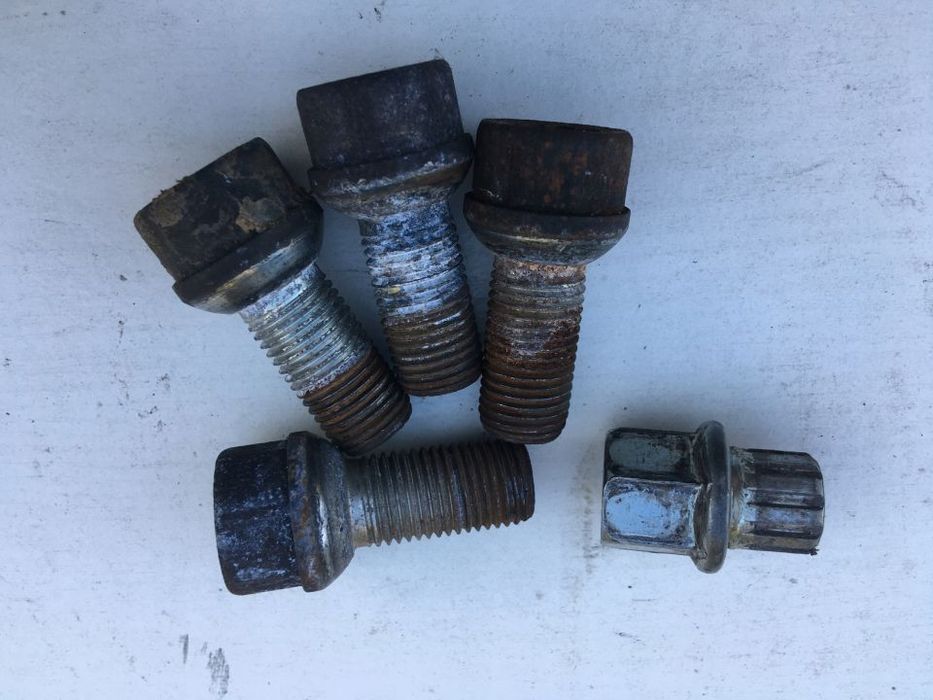 Nasadka złodziejka adapter śruby koła VW KOMPLET