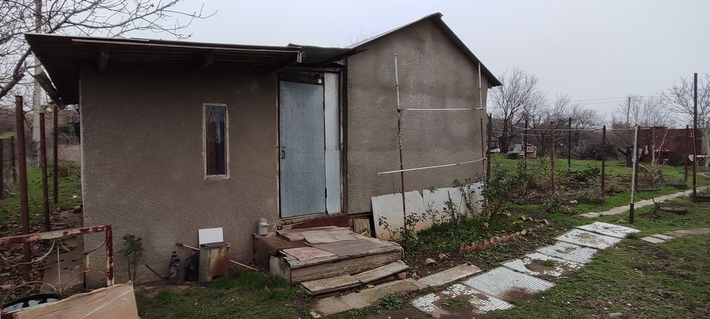 Продам дачу, участок 6 сотих з будиночком