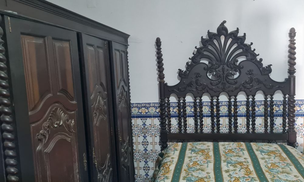 Cama e Ropeiro [conjunto completo)