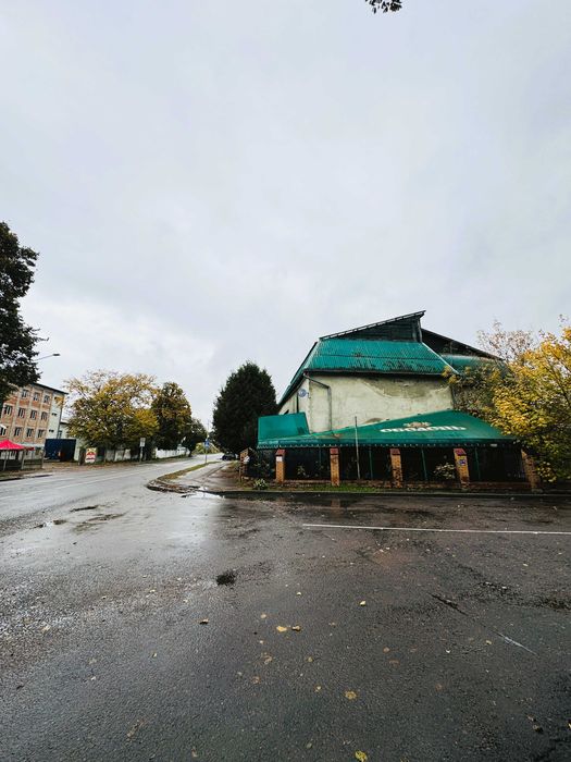 Продаж приміщення,  вул. Трускавецька 73, Дрогобич, (703 м.кв.).