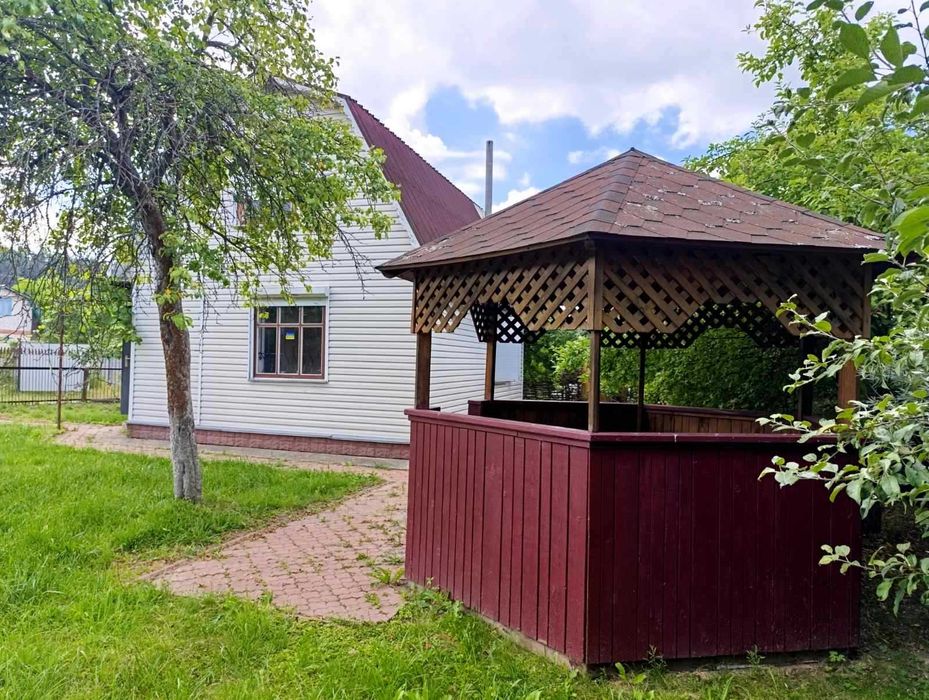 Дачний будинок -затишок і спокій !