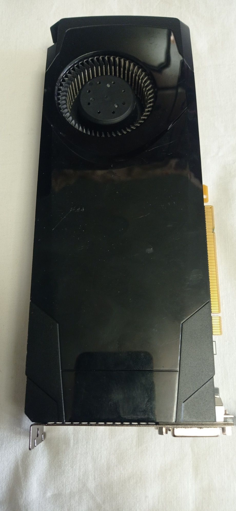 Продам видеокарту GeForce GTX 770 2GB GDDR5