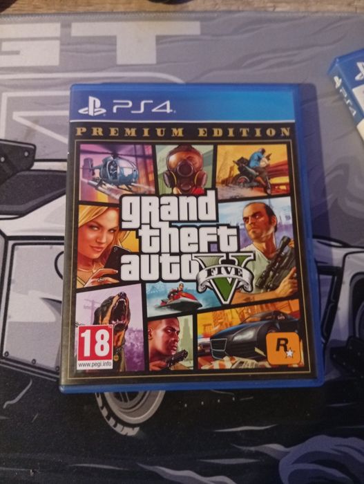 Konsola PlayStation 4 + gry i kierowca cobra i wentylatory