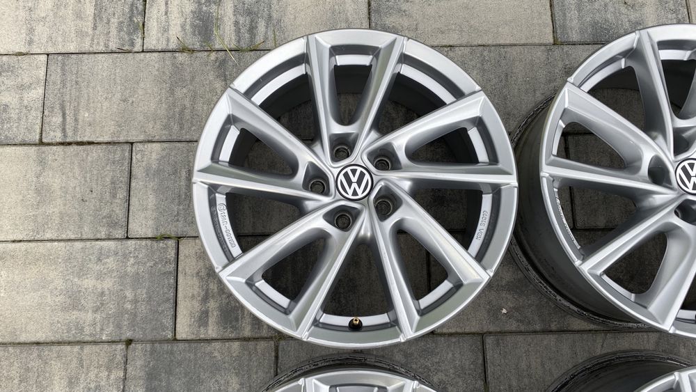 Felgi aluminiowe Borbet do VW 5x112 17 cali Passat Tiguan T-Roc