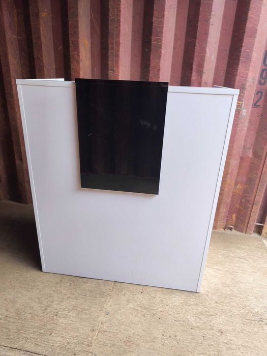 Lada  do gabinetu, salonu, sklepu