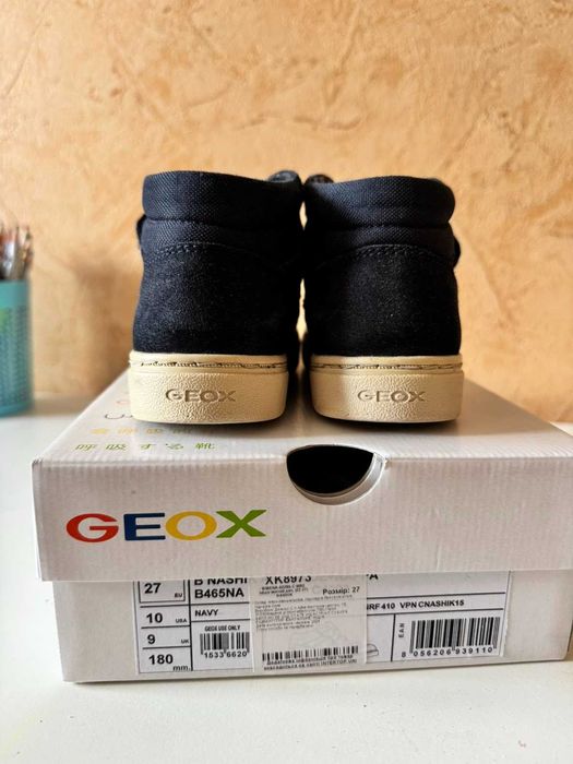 Дитячі черевики Geox 27 розмір