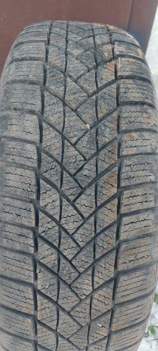 Зимняя резина с дисками 195/65 r15