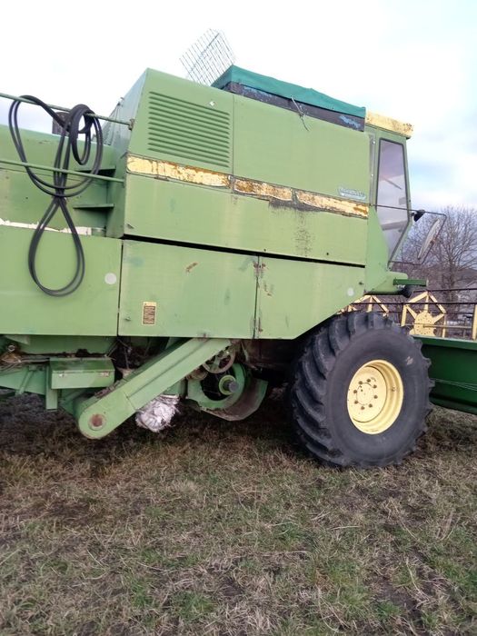 Комбайн зернозбиральний John Deere