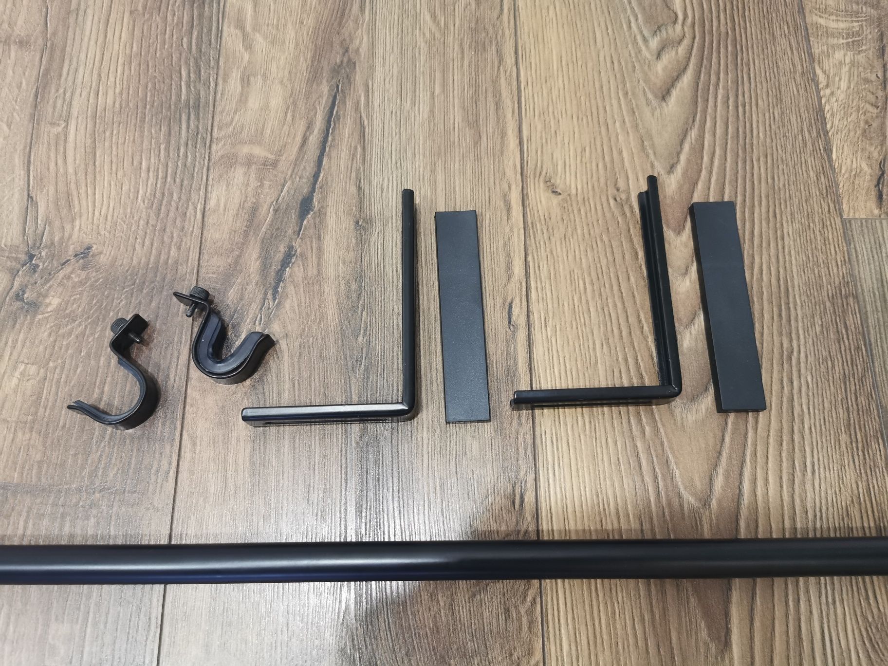 Karnisz pojedynczy Ikea
