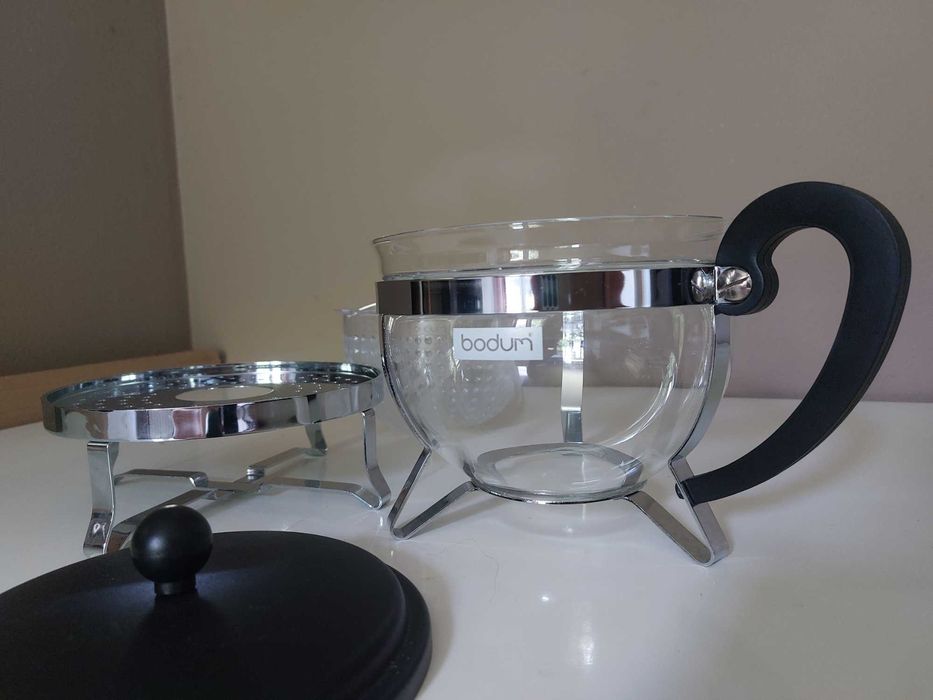BODUM CHAMBORD SET Zaparzacz do herbaty z filtrem + podgrzewacz 1,3L