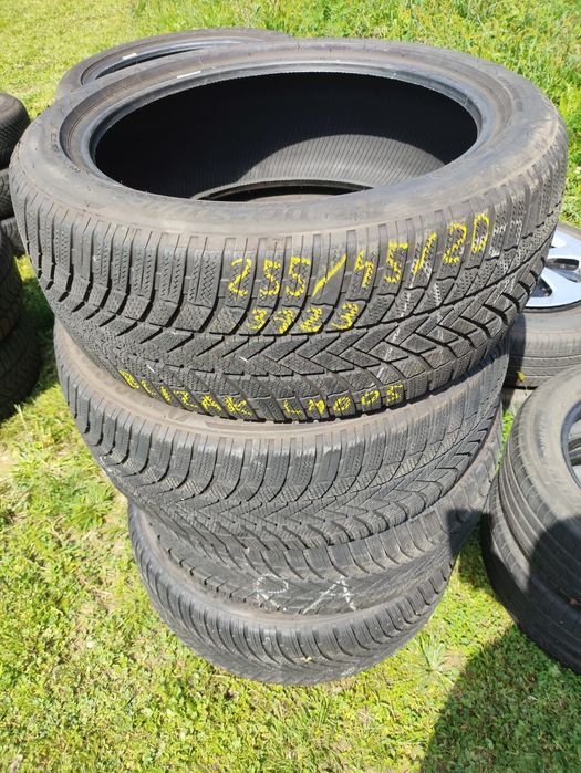 4x Opona Zimowa 255/45/20 105V Bridgestone blizzak lm005