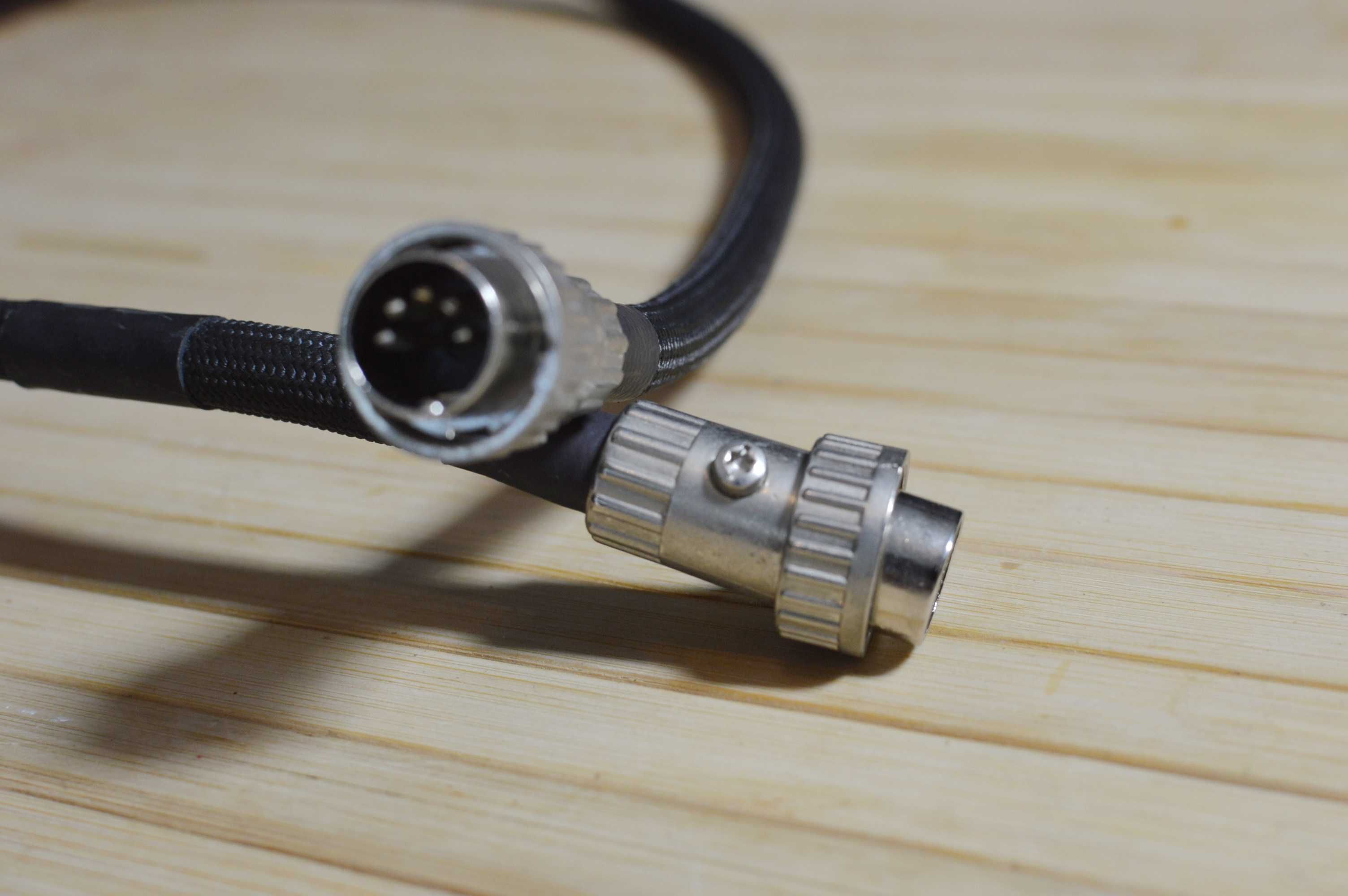 0.75m DIN Naim Interconnects - srebro - made in GB