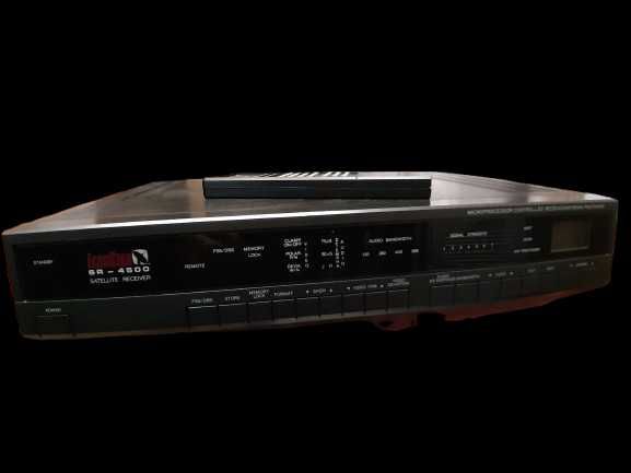 Recetor de Satélite SR - 4500 c/comando original