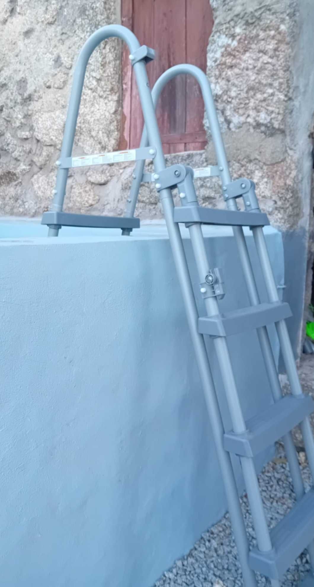 Escada de segurança para piscina Bestway