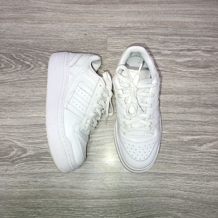 Жіночі кросівки Adidas forum bold stripes W