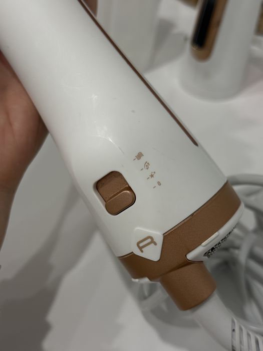 фен-браш Rowenta CF9720F0