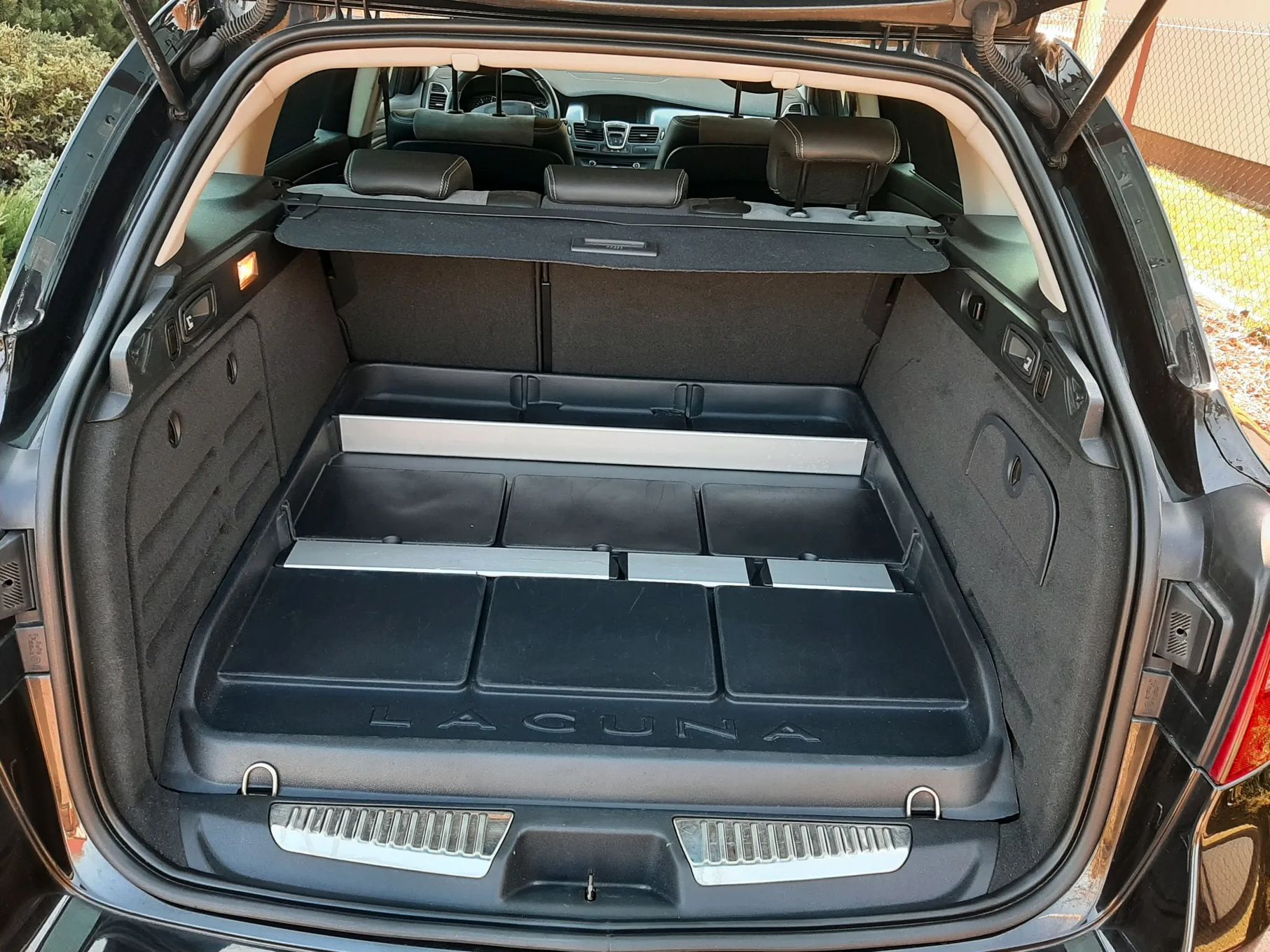 Renault Laguna III 2.0 dCi 178 4control