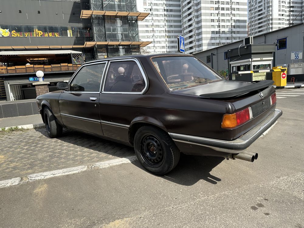 Bmw e 21 /M20B20 паук /  2.0 / 320 на полном боевом ходу