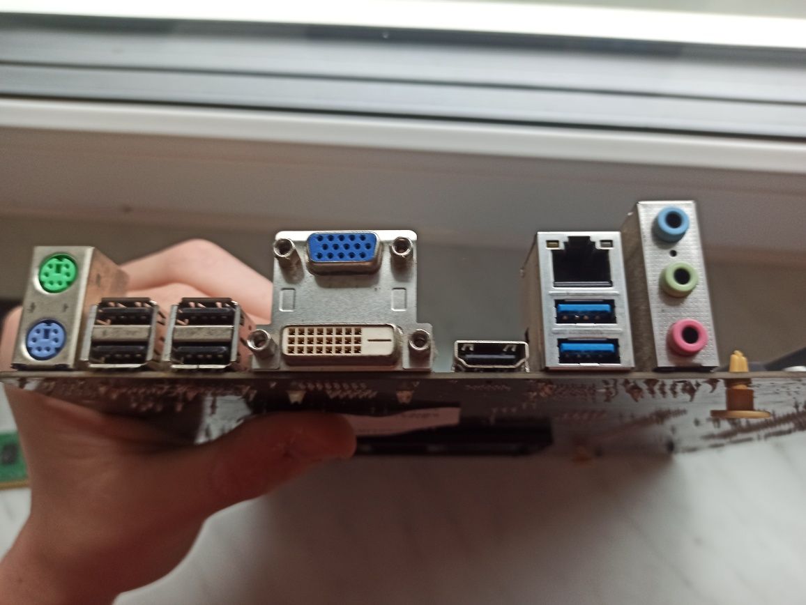 Płyta główna MSI A88XM-E35 z procesorem AMD A8-6600