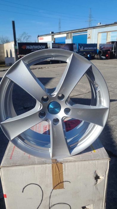94. felgi Dezent 5x112 17" et 52  7.5 j