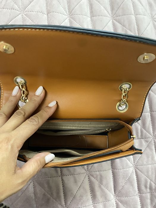 Mala de marca em otimo estado